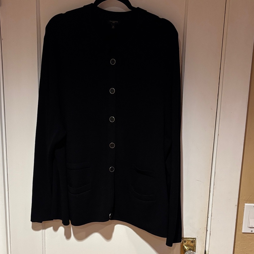 Talbots Classic Black Knit Sweater. Very heavy knit made of 98% Viscose 2%nylon
